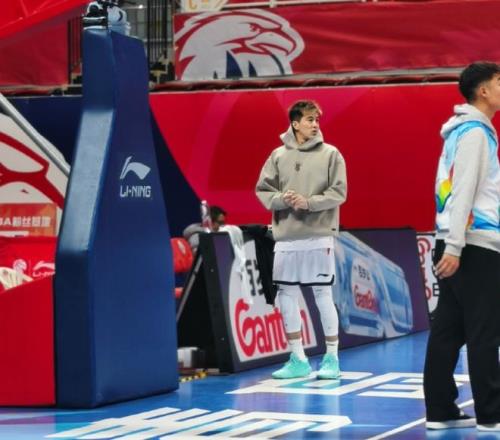 张兴亮精准,长传,道格拉斯精,万博manbetx体育平台,万博体育官网,万博体育app下载,ManBetX,SPORTS