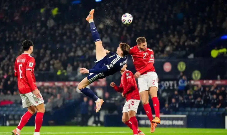 荷兰队海报,亮相,加克波,万博manbetx体育平台,万博体育官网,万博体育app下载,ManBetX,SPORTS